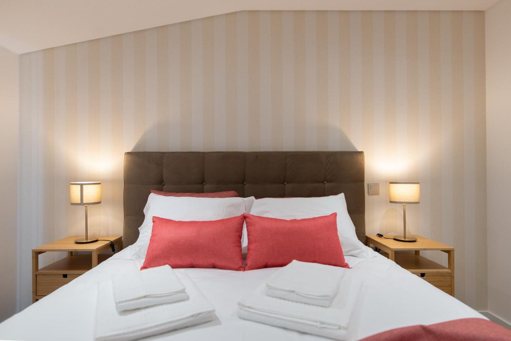9 Quartos Alojamento Avelar Room photo